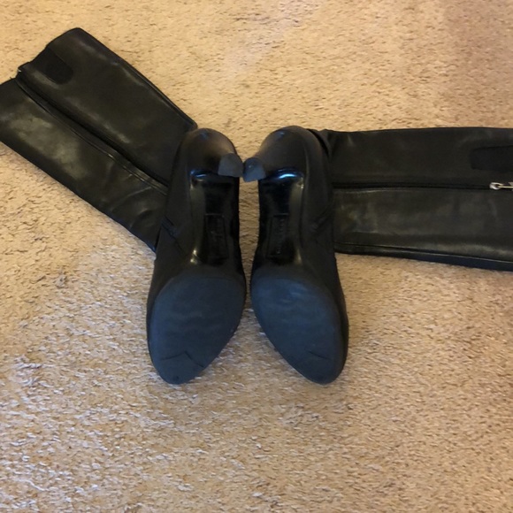 Anne Klein black boots sz 6/12 - Picture 5 of 6